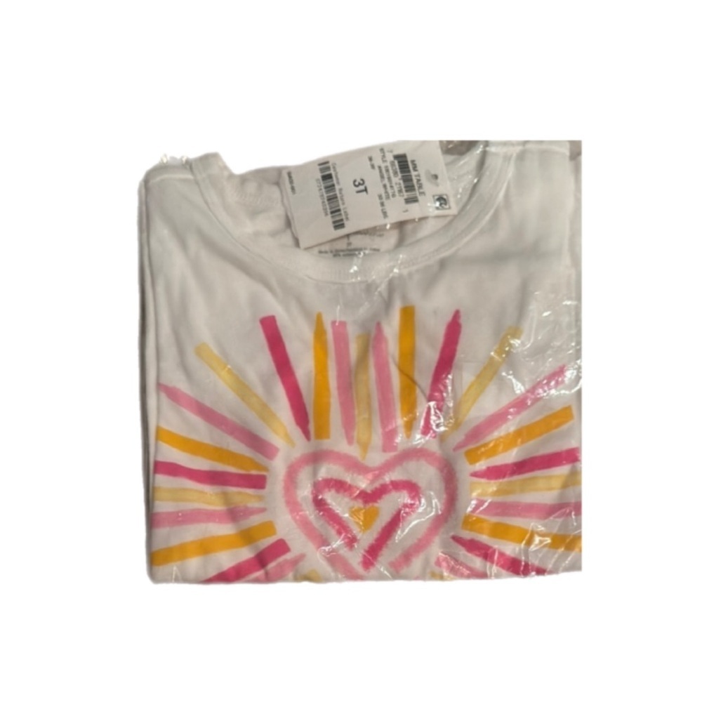 ☃️Kids White Heart Design Shirt